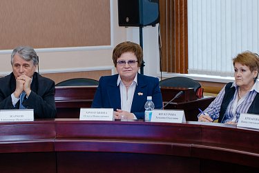 О Конституции РФ – на консультативном совете